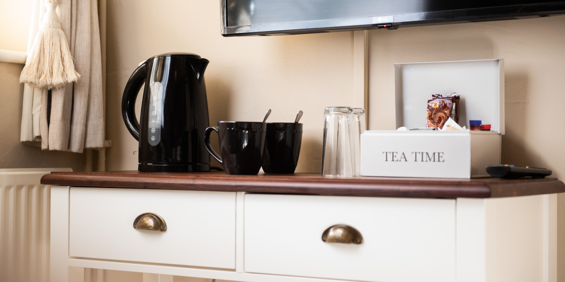 Close up of tea making facilities